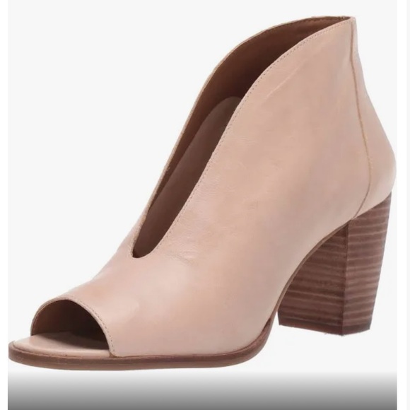 Lucky Brand Shoes - 🎀 Lucky Brand Joal Soft Mauve Blush Pink Ankle Boots Booties 10 3” heel